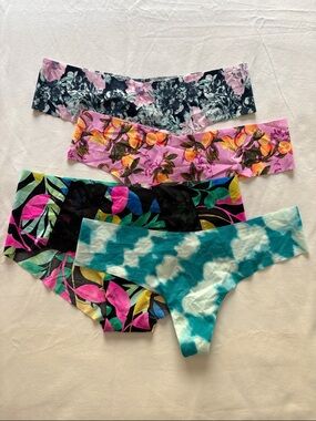 VICTORIA’S SECRET Panties Bundle (Thong/Hipster)